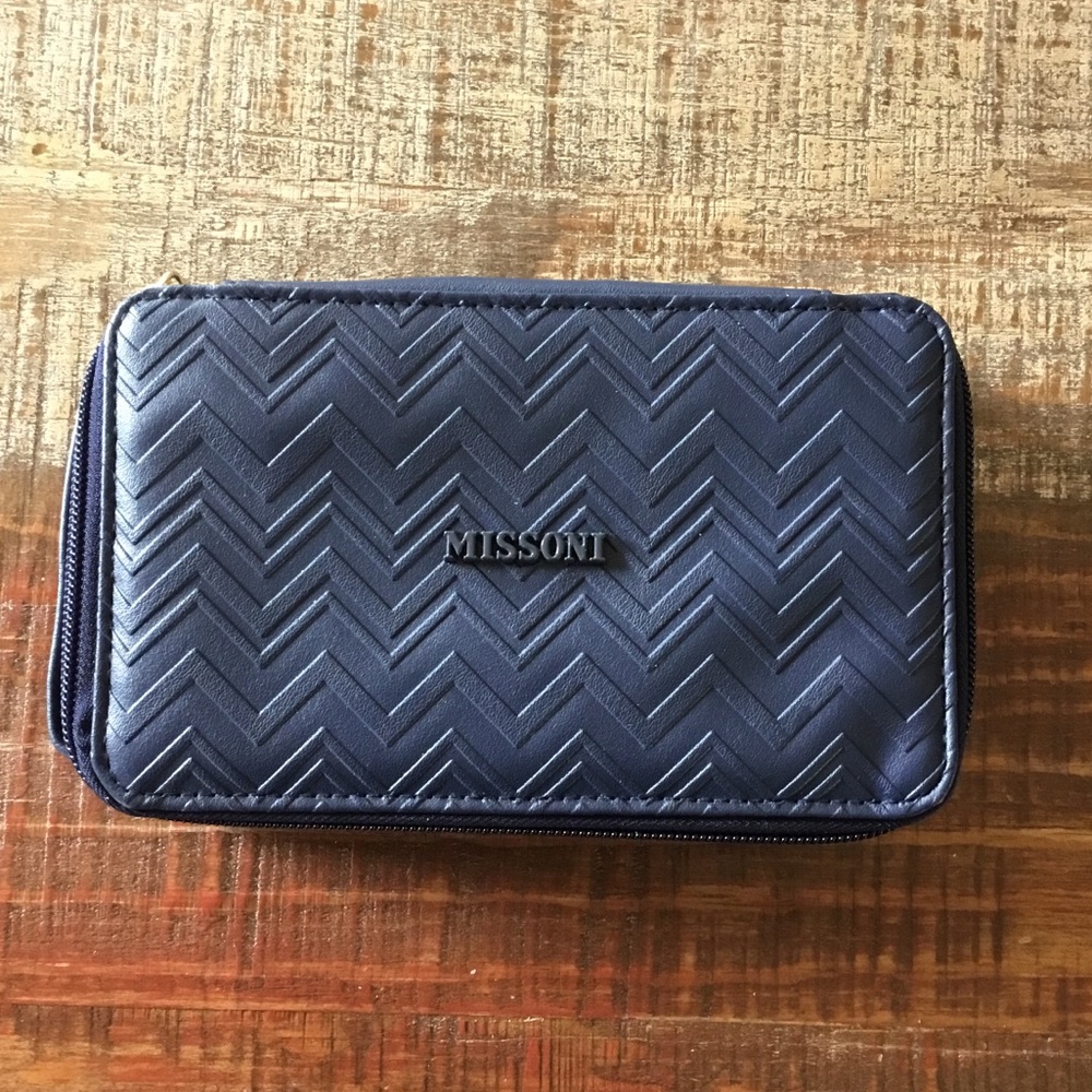 MISSONI For Delta One Luxury Travel Cosmetic Amenity Toiletry Zipper Case
